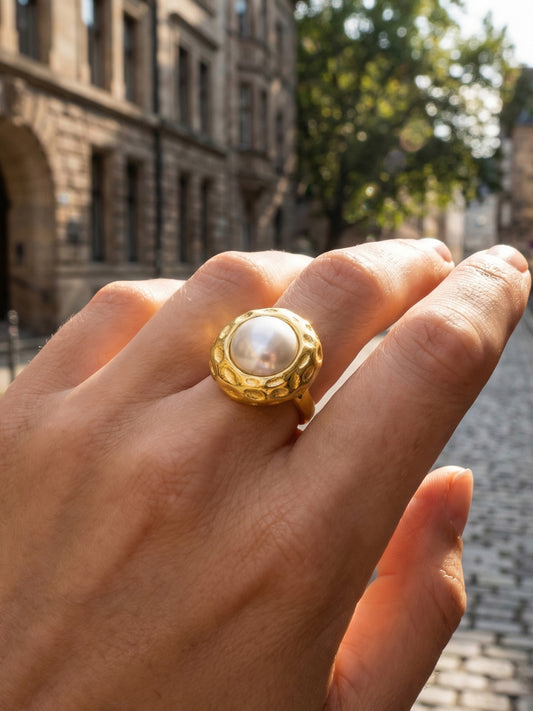 316L Stainless Steel 18K Gold Plated Hammered Shell Pearl Open Ring - Sensitive Skin Friendly - Detail 16