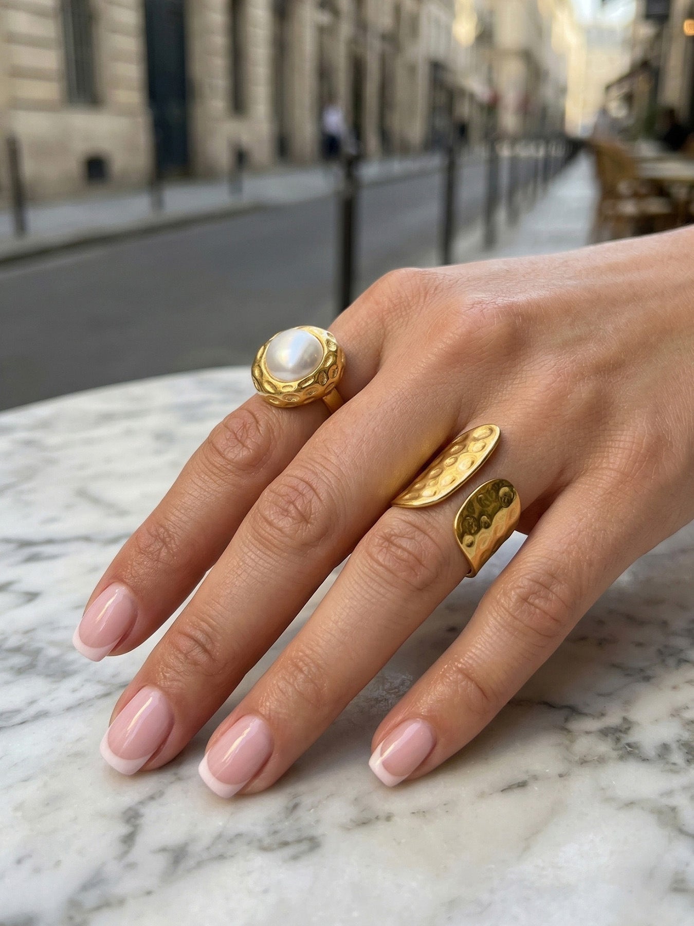 316L Stainless Steel 18K Gold Plated Hammered Shell Pearl Open Ring - Sensitive Skin Friendly - Detail 9
