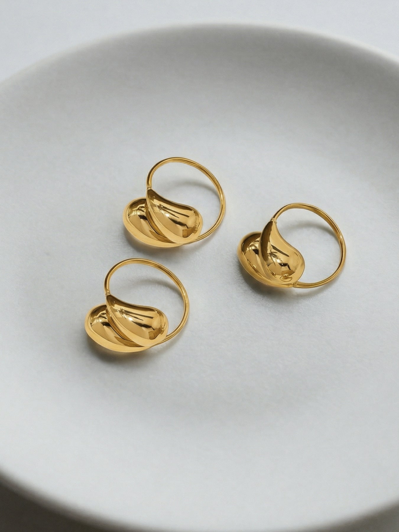 316L Stainless Steel 18K Gold Plated Hollow Waterdrop Open Ring - Image 7