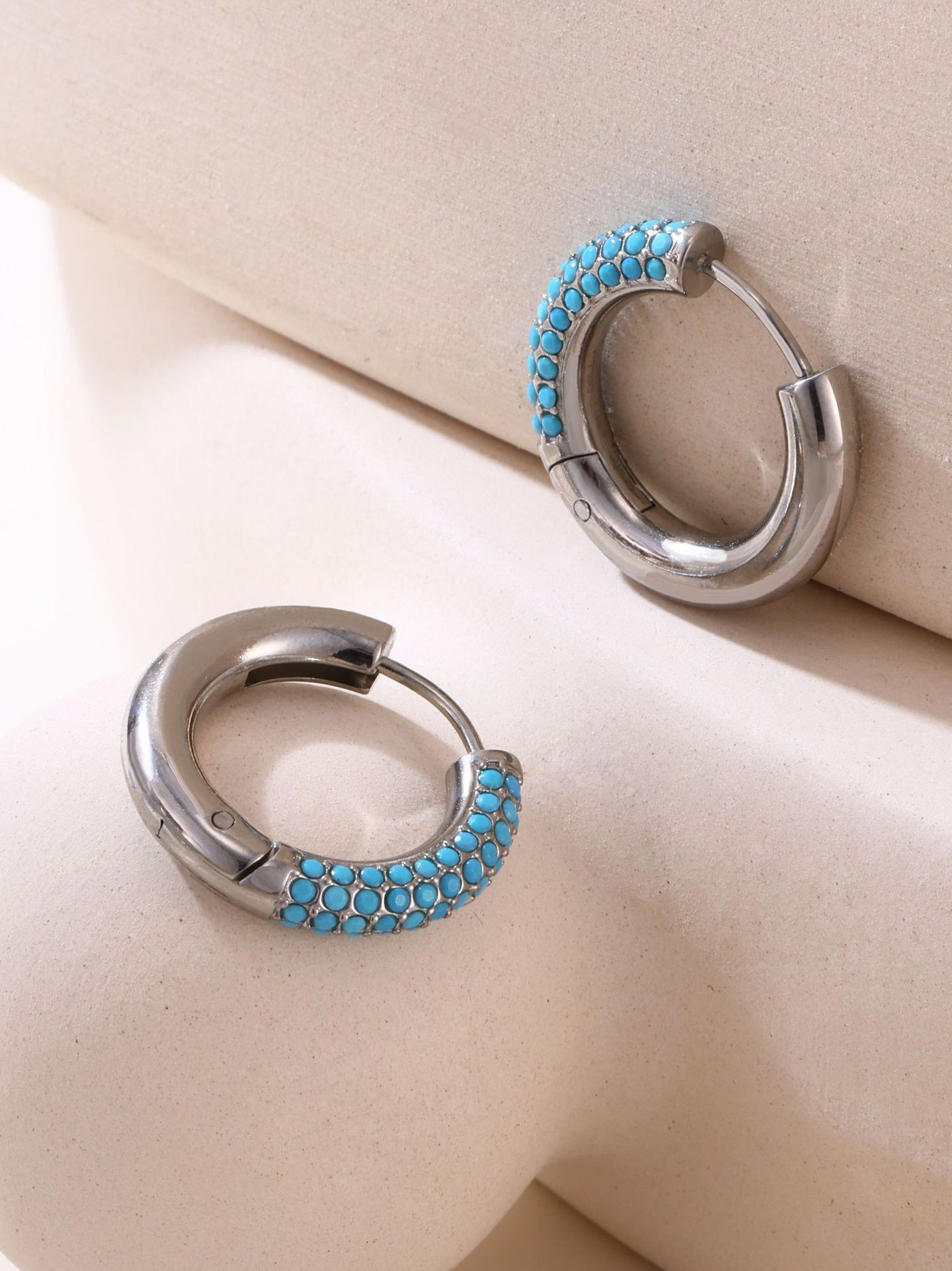 316L Stainless Steel 18K Gold PVD 4mm Zircon Hoop Earrings - Minimalist 4mm Zircon Hoop Earrings Wholesale Stainless Steel Jewelry - Sensitive Skin Friendly - Detail 2