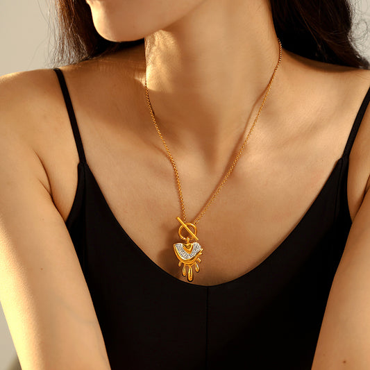 316L Stainless Steel 18K Gold PVD Chic Melting Heart Rhinestone Toggle Necklace - Chic Melting Heart Rhinestone Pendant Toggle Clasp Wholesale Stainless Steel Jewelry - Sensitive Skin Friendly - Detail 4