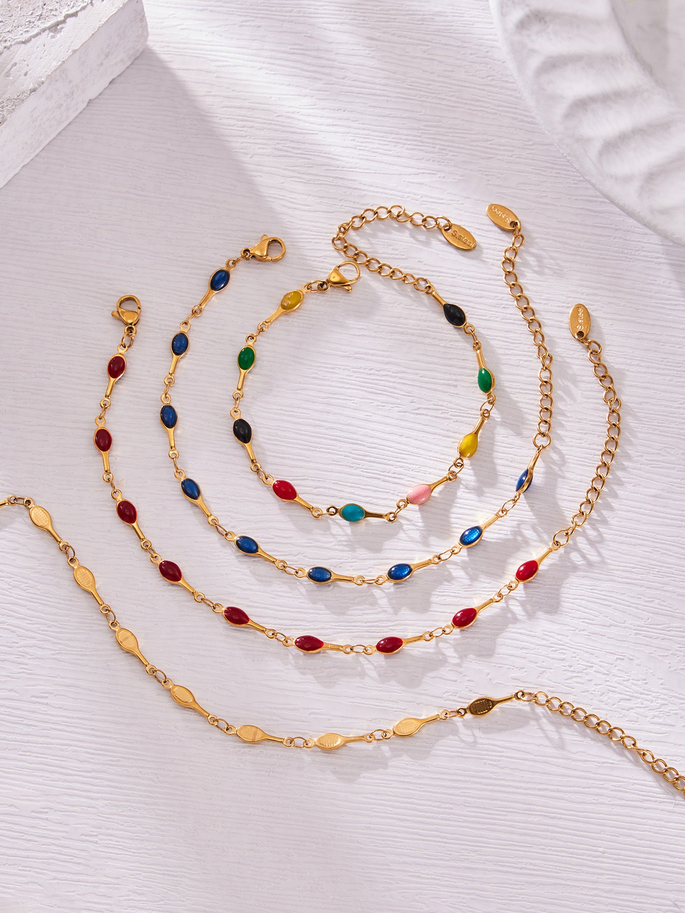 316L Stainless Steel 18K Gold PVD Minimalist Dopamine Color-Block Enamel Necklace & Bracelet Set - Dopamine Color-Block, Enamel, Minimalist, Modern, Stainless Steel, Gold Plated, Necklace, Bracelet Set Sensitive Skin Friendly - Detail 5