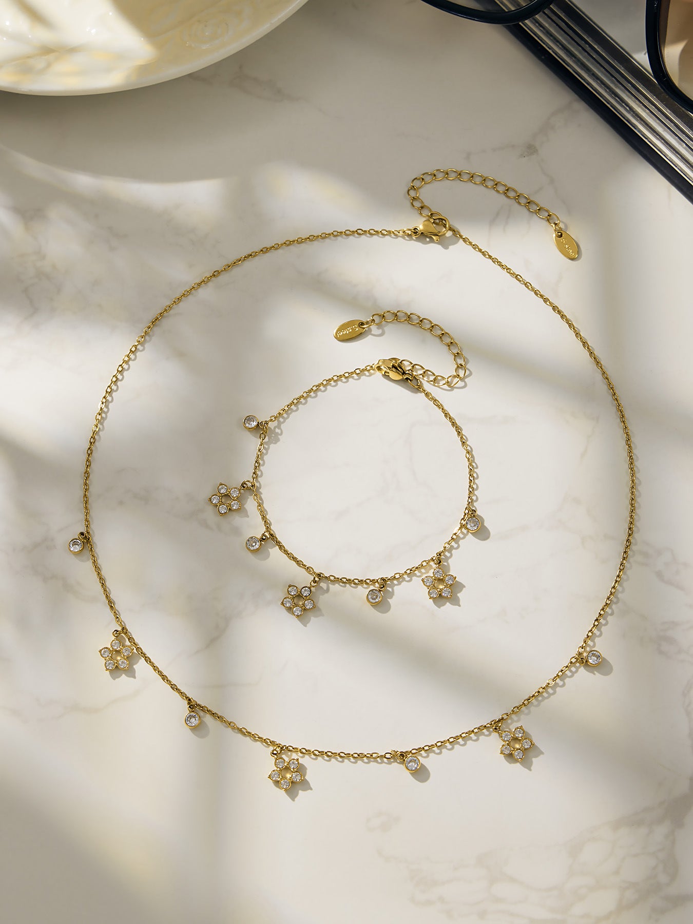 316L Stainless Steel 18K Gold PVD Star Zircon Pendant Necklace & Bracelet Set - Light Luxury Gold Star Zircon Pendant Stackable Wholesale Stainless Steel Jewelry - Sensitive Skin Friendly - Detail 15