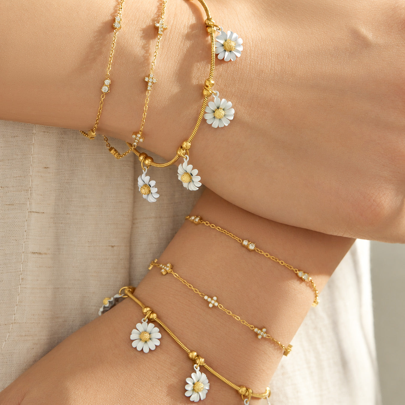 316L Stainless Steel 18K PVD Gold Daisy Bracelet made with 316L stainless steel and 18K PVD gold finish for wholesale jewelry buyers - image 5