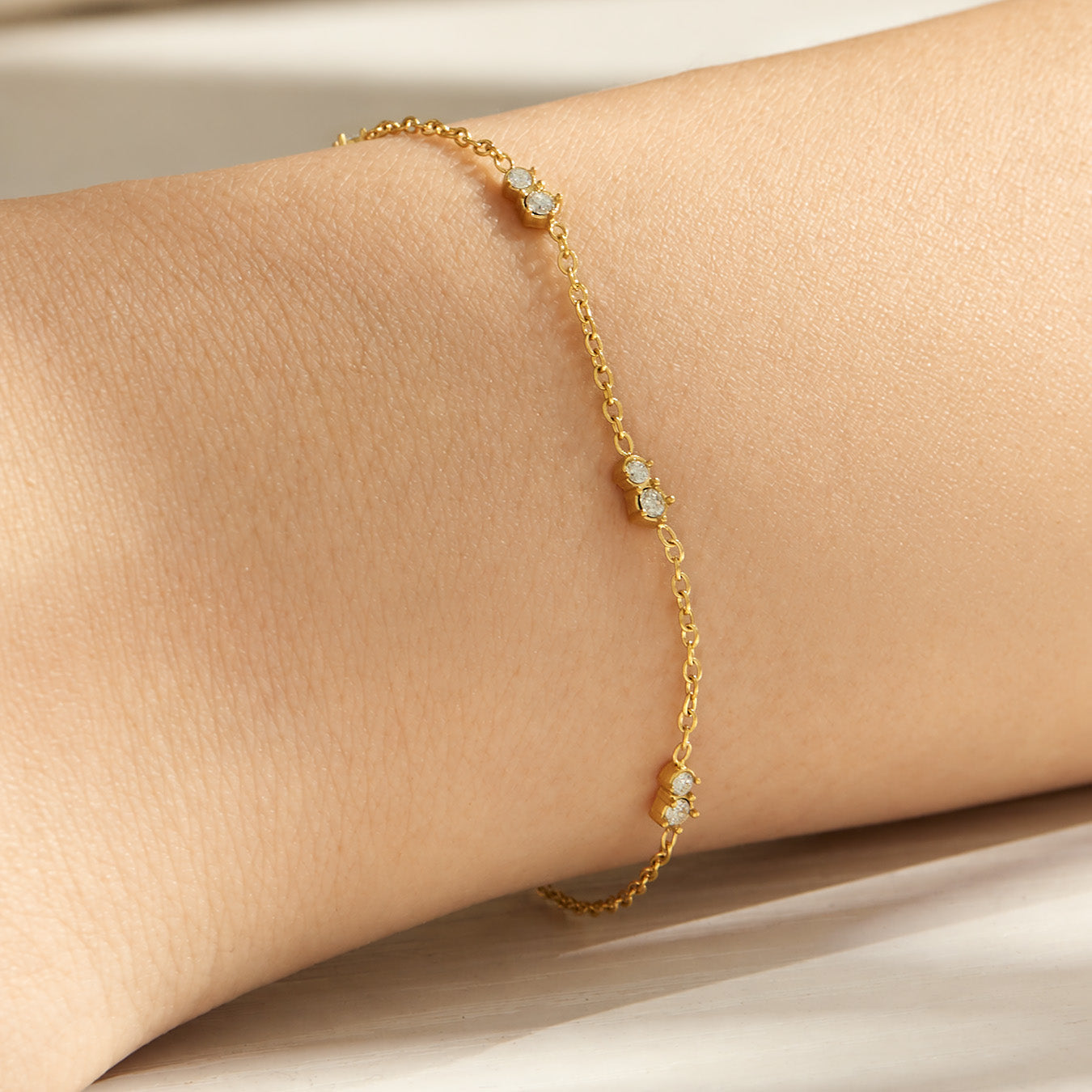 316L Stainless Steel 18K PVD Gold Daisy Bracelet made with 316L stainless steel and 18K PVD gold finish for wholesale jewelry buyers - image 8