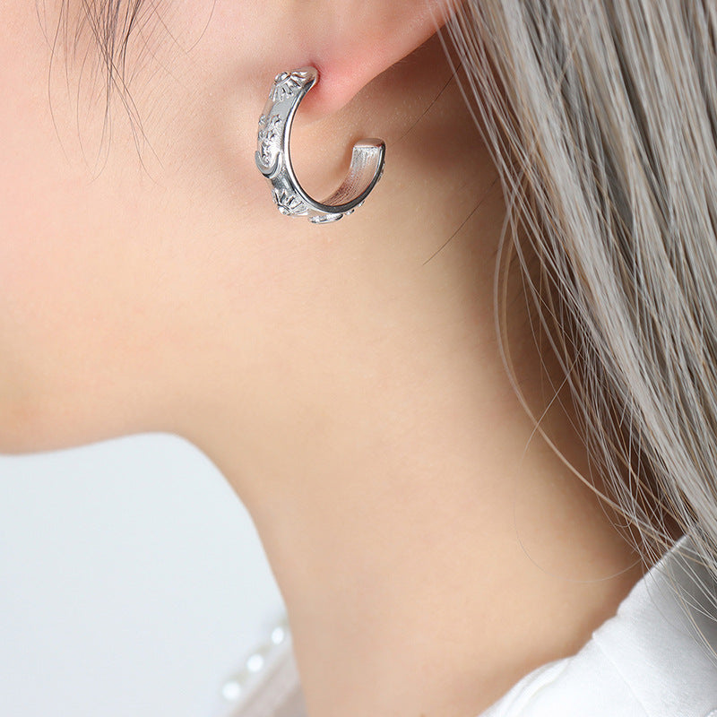 316L Stainless Steel Elegant French Court-Inspired Embossed Earrings & Bracelet - Image 2