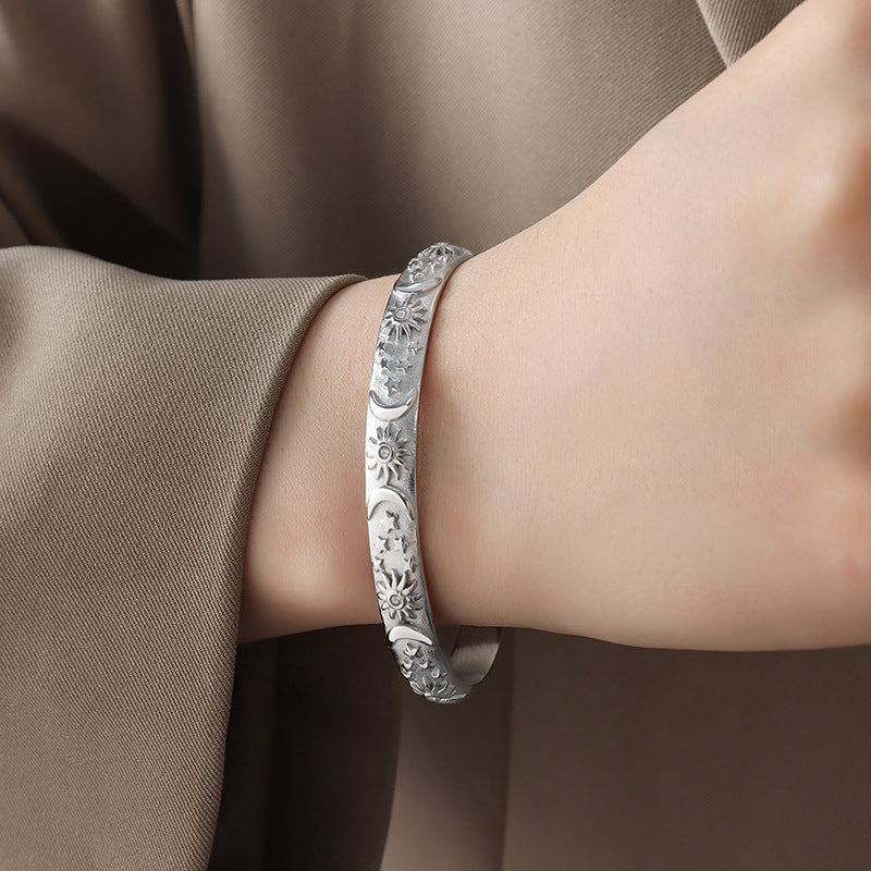 316L Stainless Steel Elegant French Court-Inspired Embossed Earrings & Bracelet - Image 6