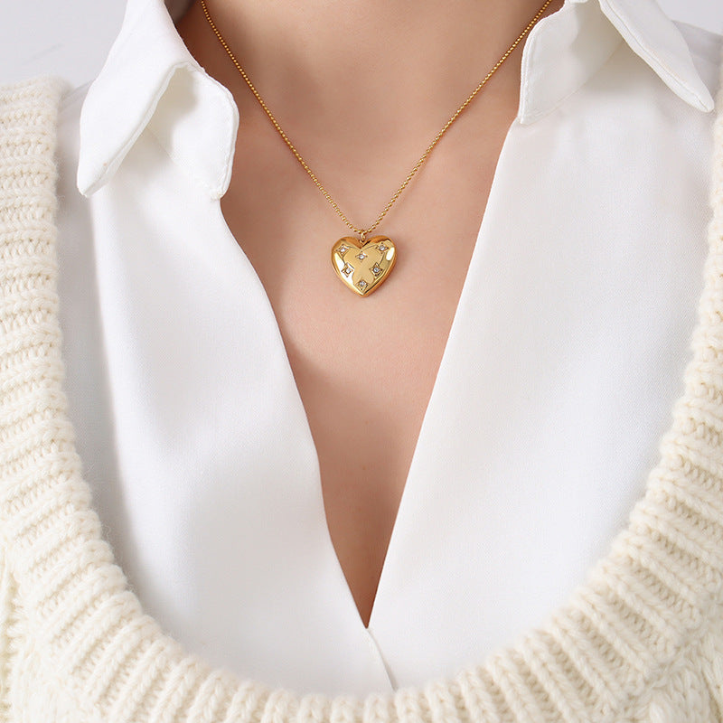 316L Stainless Steel Pave Diamond Heart Pendant Necklace - Image 5