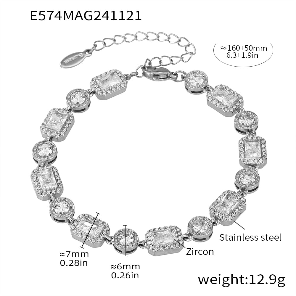 Gold variant of the 316L stainless steel bracelet