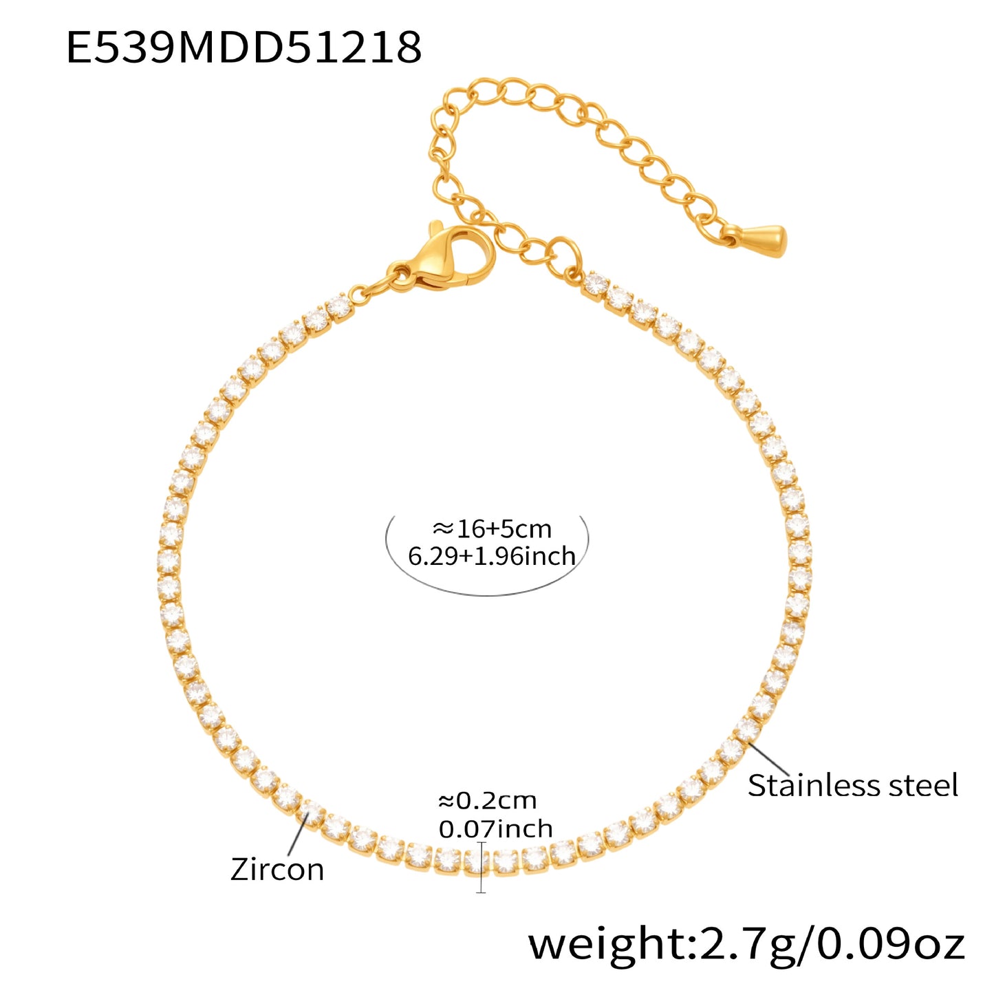 Close-up of 316L Stainless Steel waterproof bracelet extension chain, 18K gold PVD finish, adjustable for all wrist sizes