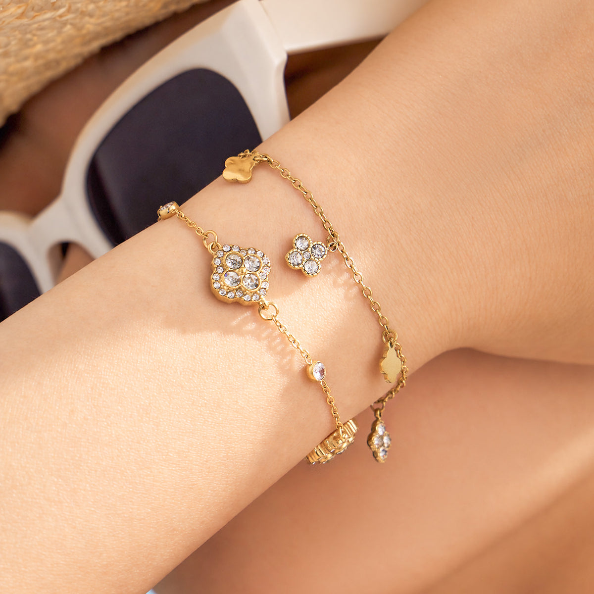 Close-up of Clover Zircon Bracelet in Gold