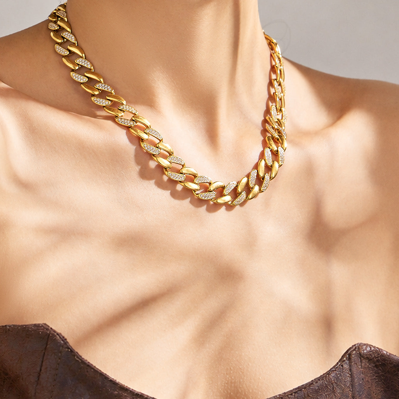 Stunning 316L stainless steel Cuban chain bracelet in gold color