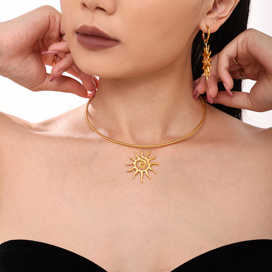 316L Stainless Steel 18K Gold Spiral Sun Jewelry Set - luxury texture close up