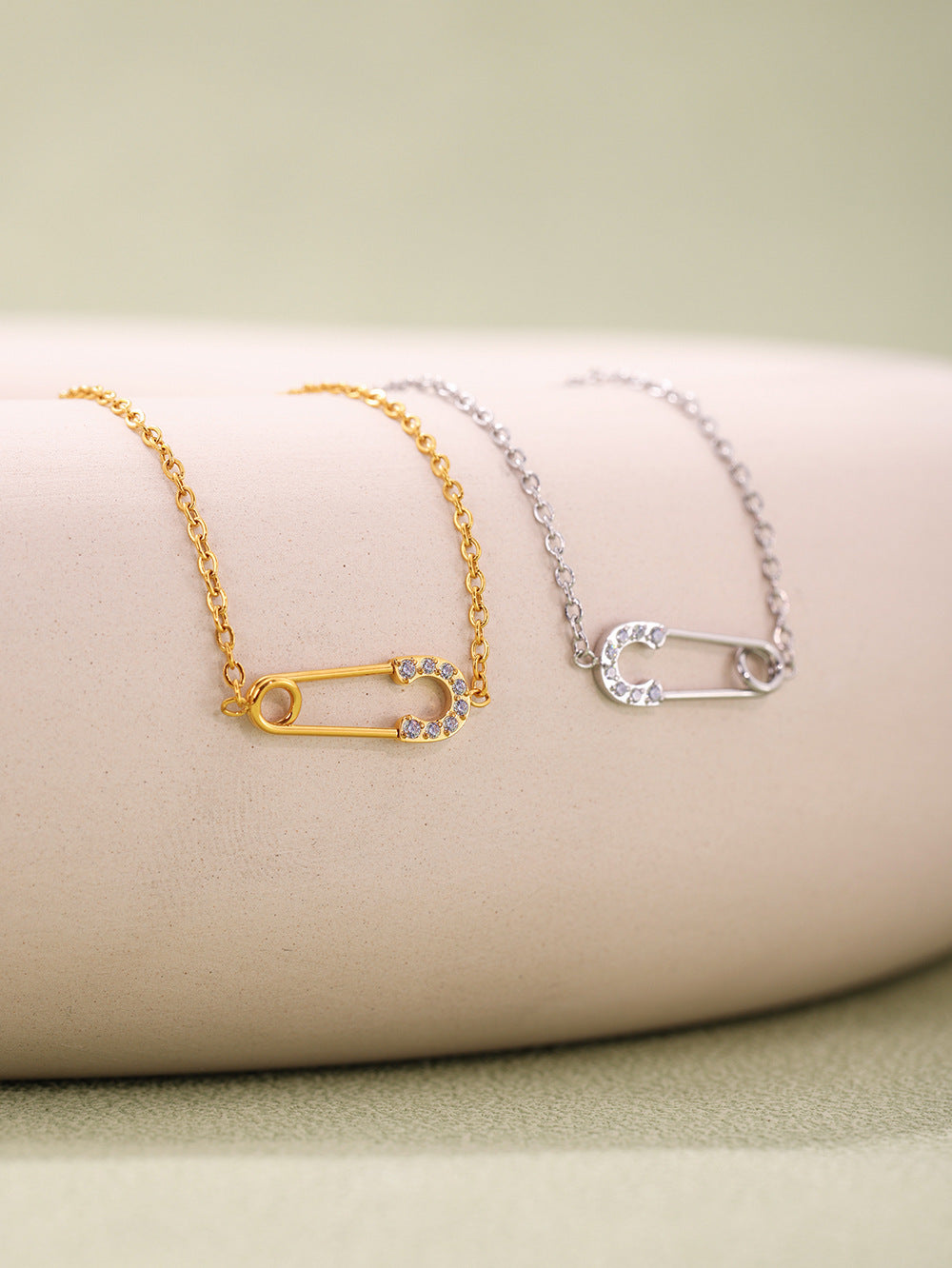 316L Stainless Steel CZ Layered Paperclip Jewelry Set - luxury texture close up