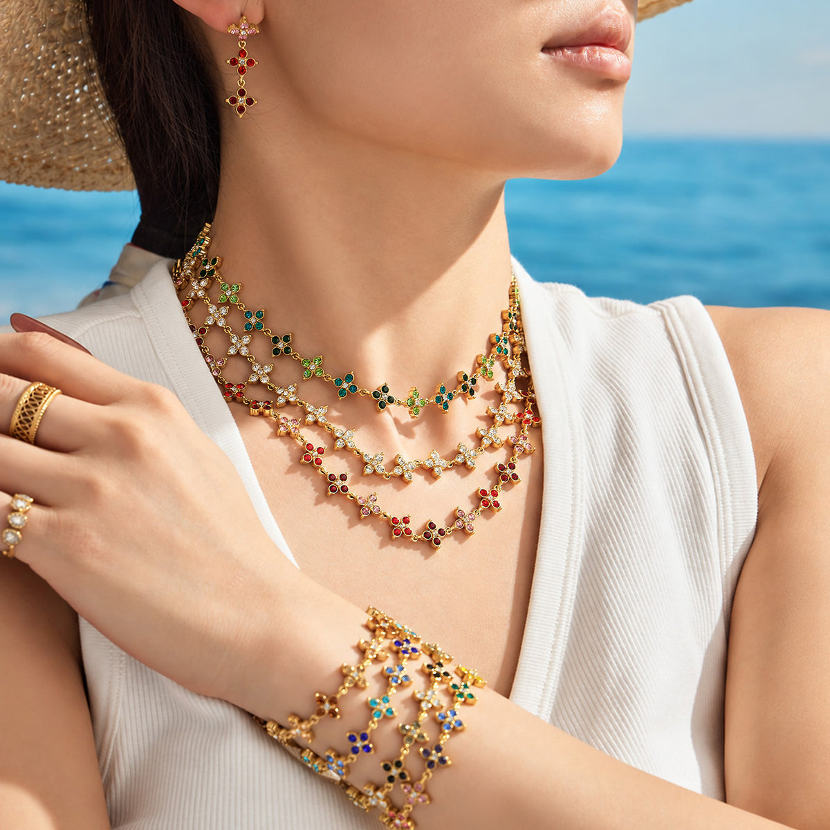 Four-Petal Flower Zircon Necklace | Stainless Steel