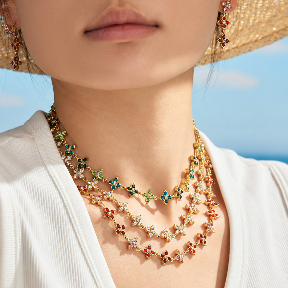 Four-Petal Flower Zircon Necklace | Stainless Steel