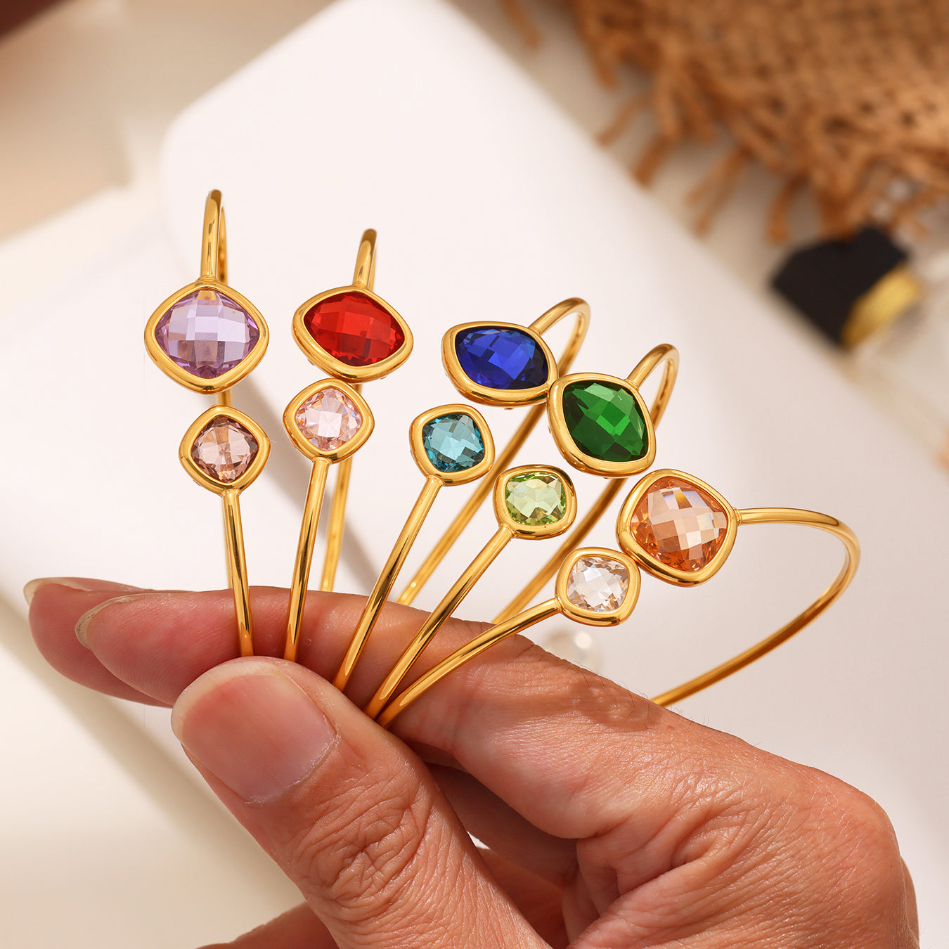 Handheld 18k gold multi-color Czech glass stone open bangle set, super shiny cut stone design