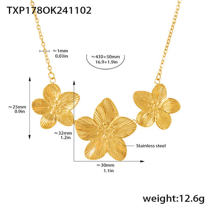 Gold 18k gold plated 3D flower necklace: 430+50mm chain 12.6g weight