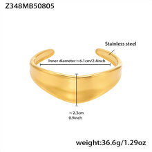 Gold 18k gold plated bold curved open bangle: extra-wide design 6.1cm inner diameter 36.6g weight