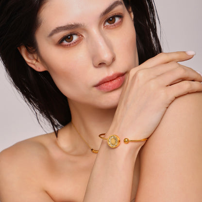 18k gold plated daisy sea shell stretch bangle: fairy style adjustable open design