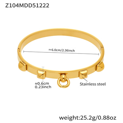 Gold 18k gold plated irregular geometric bangle: rivet design 6.0cm inner diameter 25.2g weight