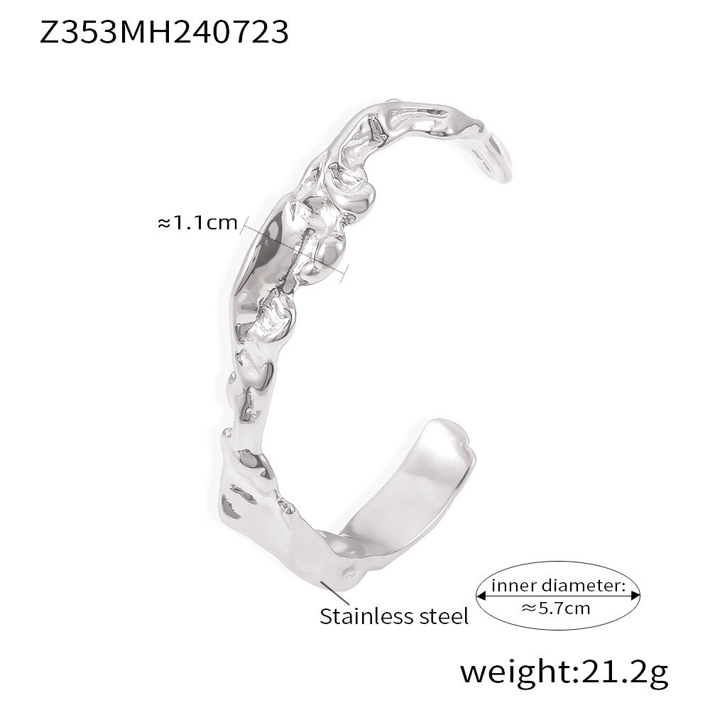 Silver stainless steel bangle (Z353MH240723), irregular hammered wave design, inner diameter 5.7cm, weight 21.2g