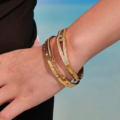 18k-gold-plated-paved-zircon-bangle-set-model-gold.jpg
