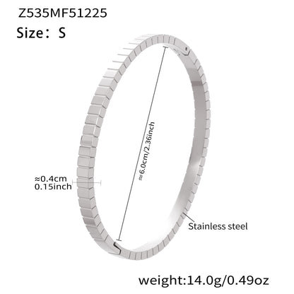 Silver 18k gold plated stainless steel square texture bangle (size S): 6.0cm inner diameter 14.0g weight