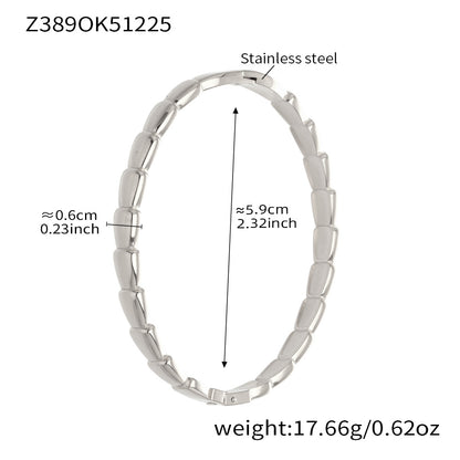 Silver 18k gold plated thin open bangle: link design 5.9cm inner diameter 17.66g weight
