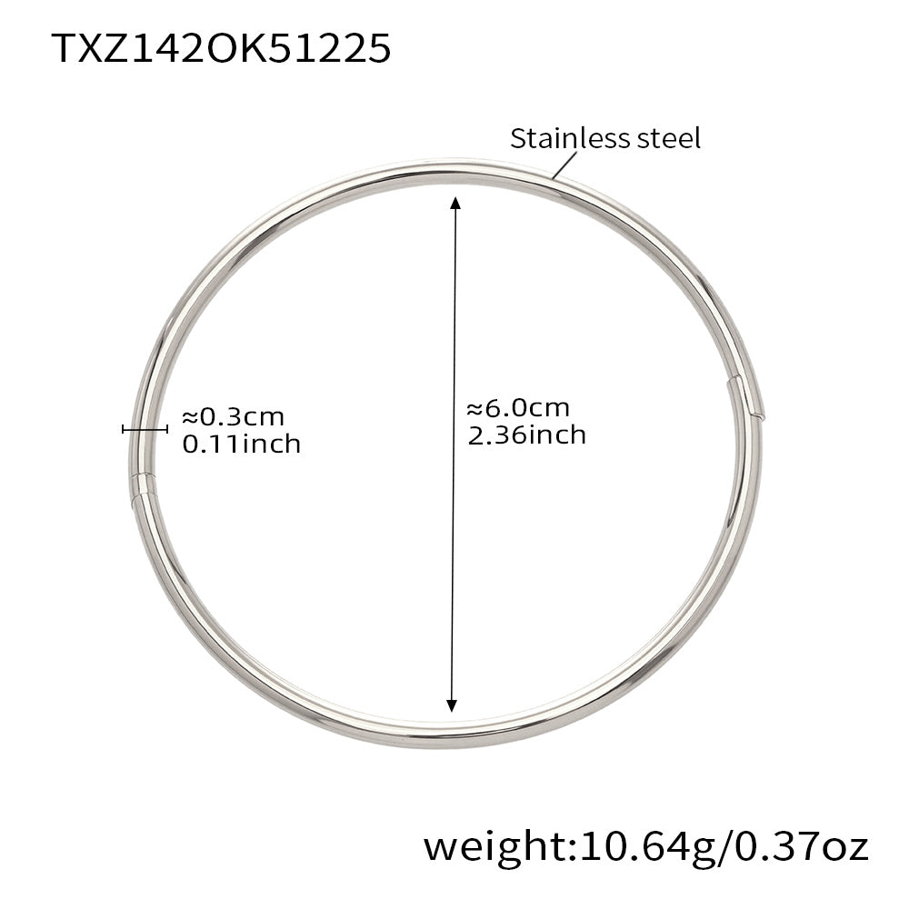 Silver 18k gold plated thin open bangle: 6.0cm inner diameter 10.64g weight