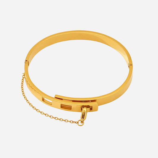 18K gold plated stainless steel chain clasp bracelet on white background, couples' jewelry