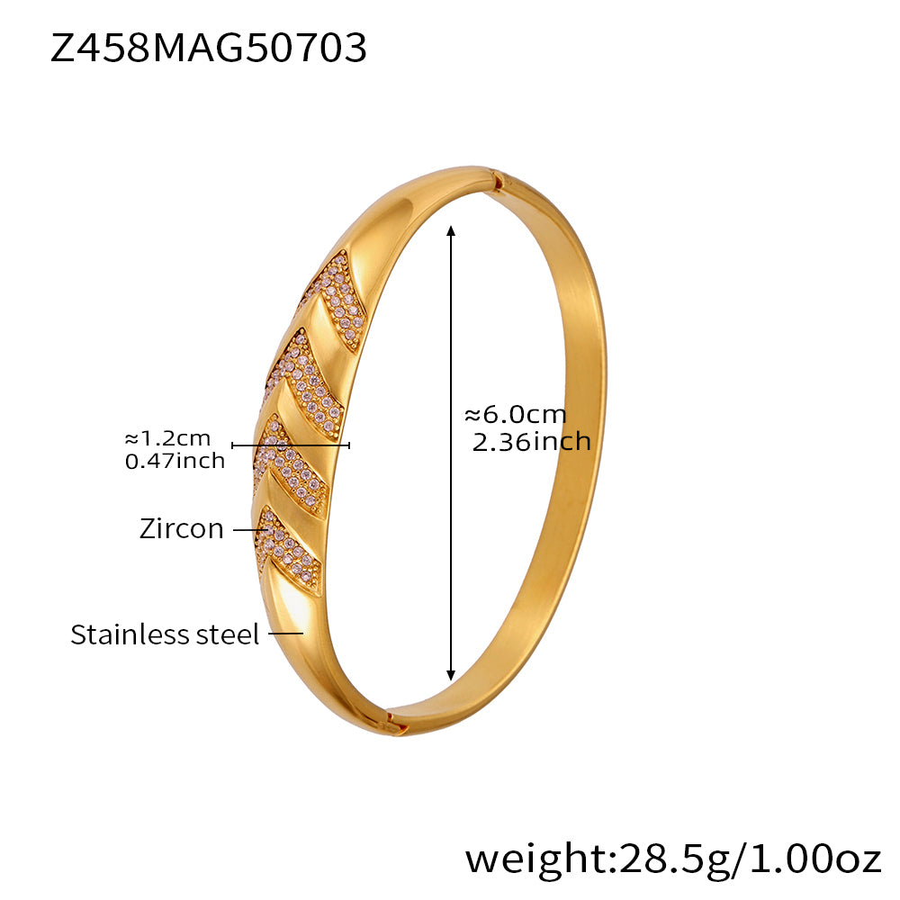 18K gold plated stainless steel bracelet (Z458MAG50703), 1.2cm pink zircon herringbone detail, inner diameter 6cm, weight 28.5g