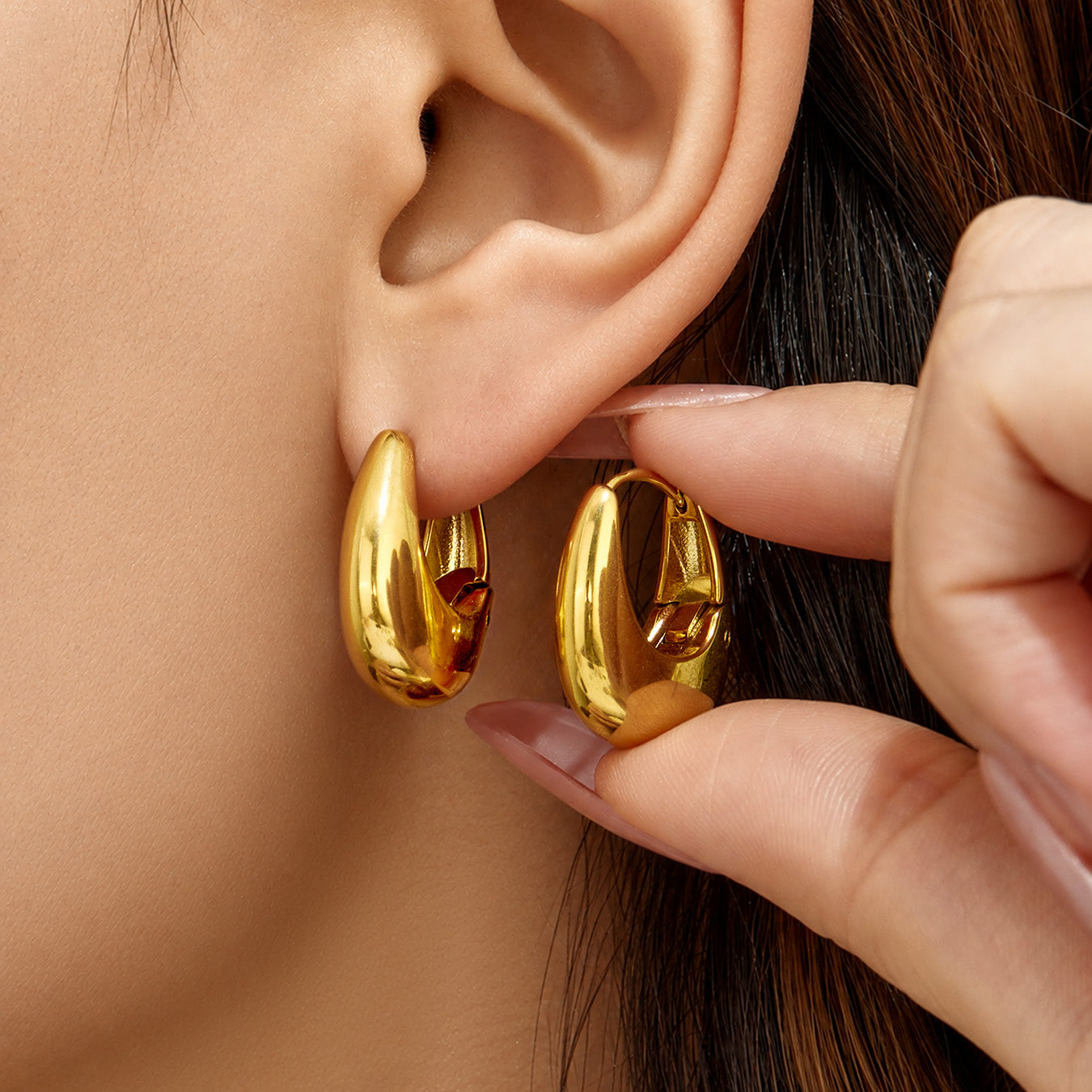 316L Stainless Steel 18K PVD Gold U-Shaped Earrings