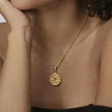 316L Stainless Steel 18K Gold Plated 3D Wing Relief Round Tag Pendant Necklace - Image 5
