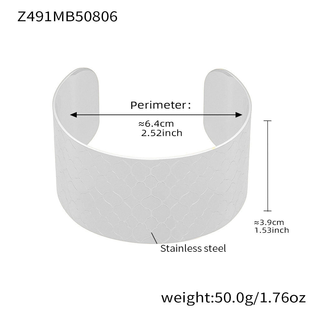 316L Stainless Steel 18K Gold Plated Bold Floral Pattern Adjustable Open Cuff Bracelet - Image 3