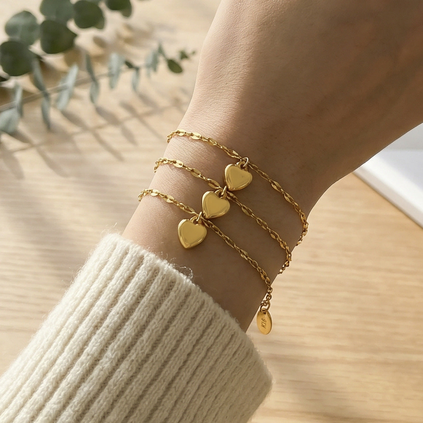 316L Stainless Steel 18K Gold Plated Chic Heart Pendant Bracelet - Image 10