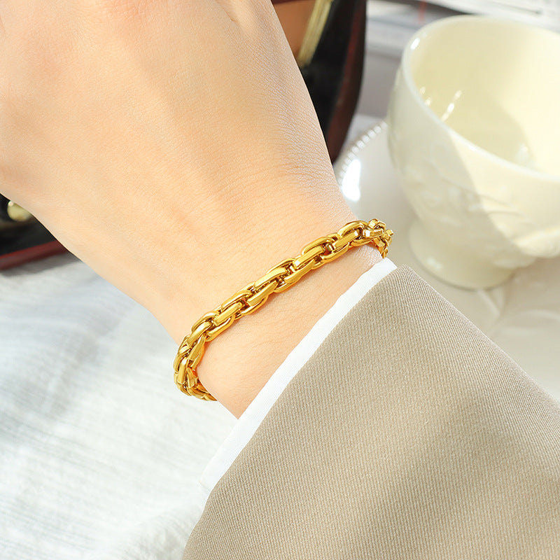 316L Stainless Steel 18K Gold Plated Chunky Interlocking Chain Bracelet - Image 2