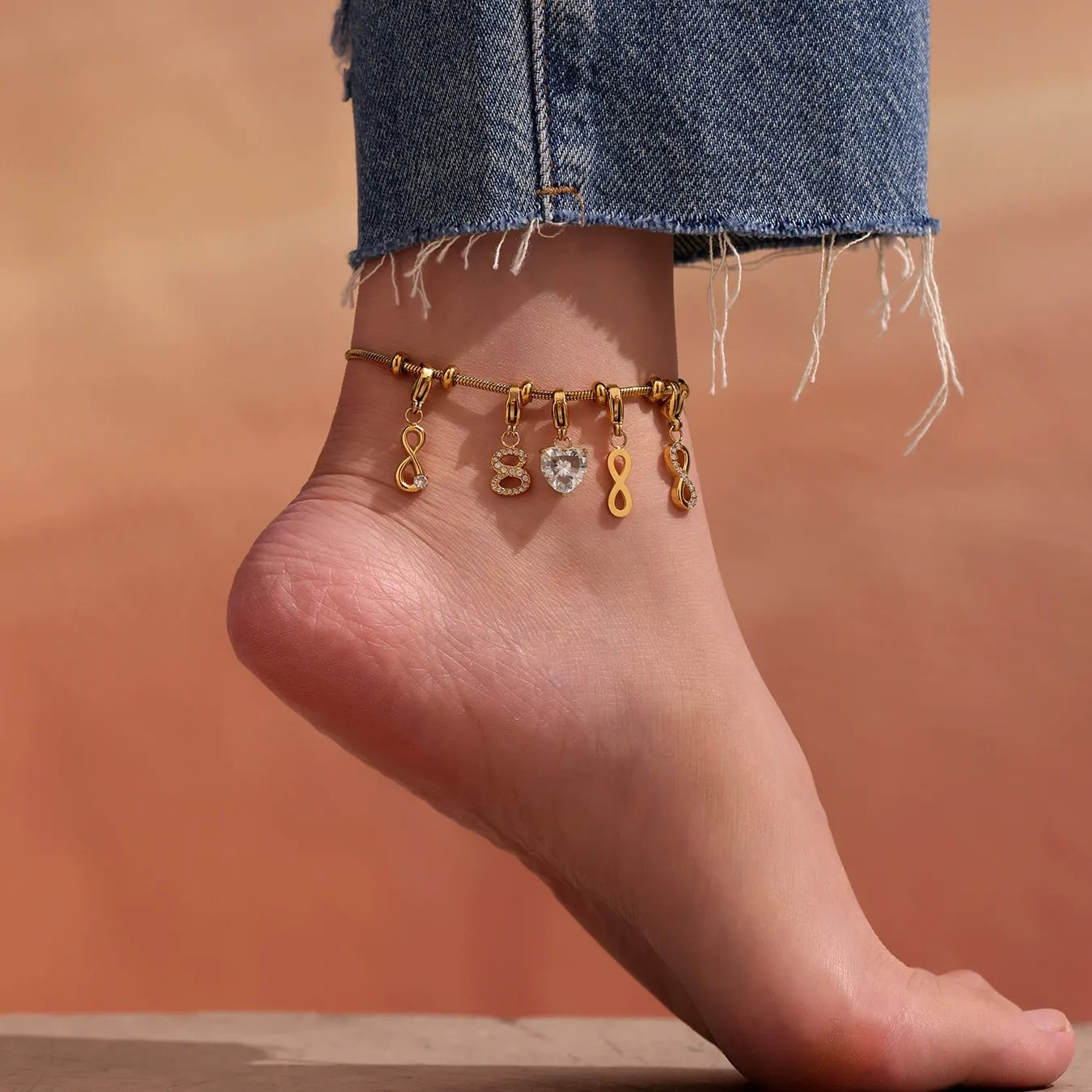 316L Stainless Steel 18K Gold Plated Figure-Eight Heart Zircon Pendant Bracelet - Image 2