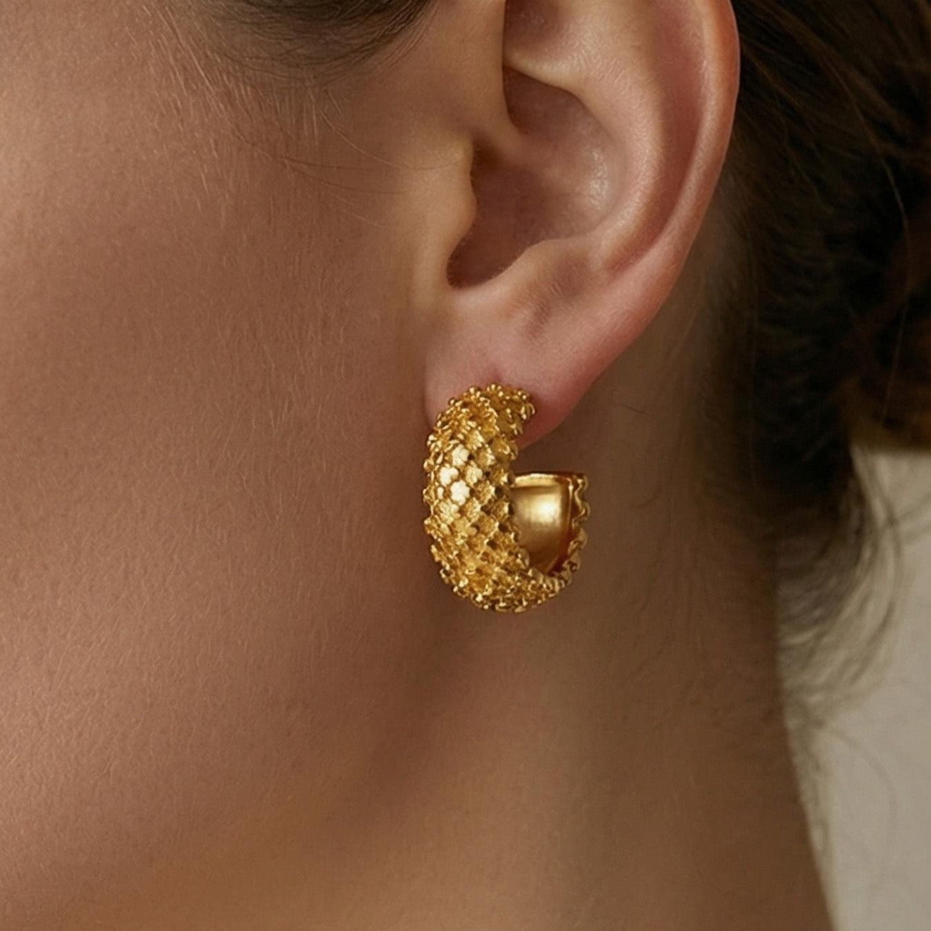 316L Stainless Steel 18K Gold Plated French Chic Quilted Stud Earrings - Image 3