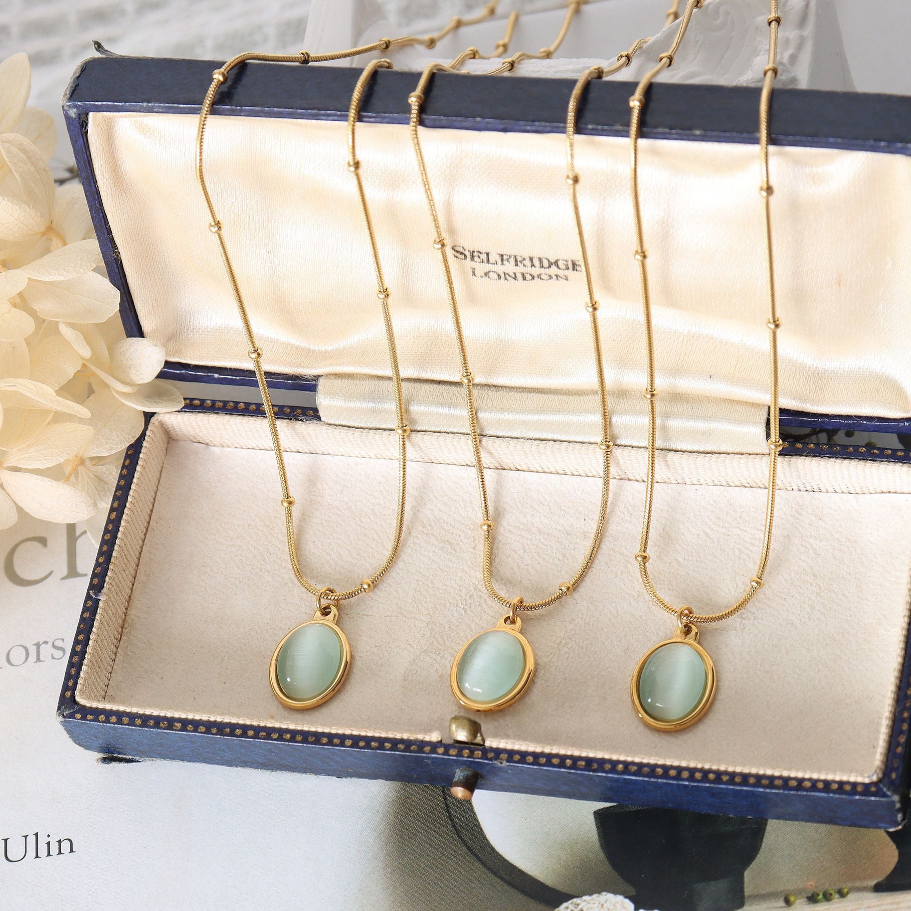316L Stainless Steel 18K Gold Plated French Vintage Cat Eye Oval Pendant Necklace - Image 7