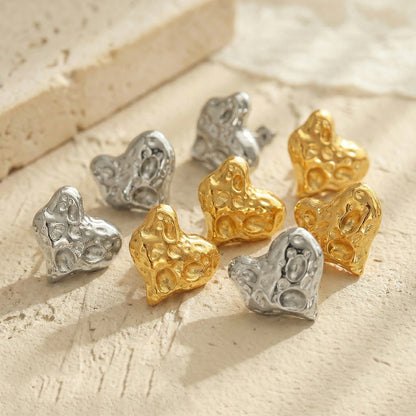 316L Stainless Steel 18K Gold Plated Hammered Heart Stud Earrings - Image 3