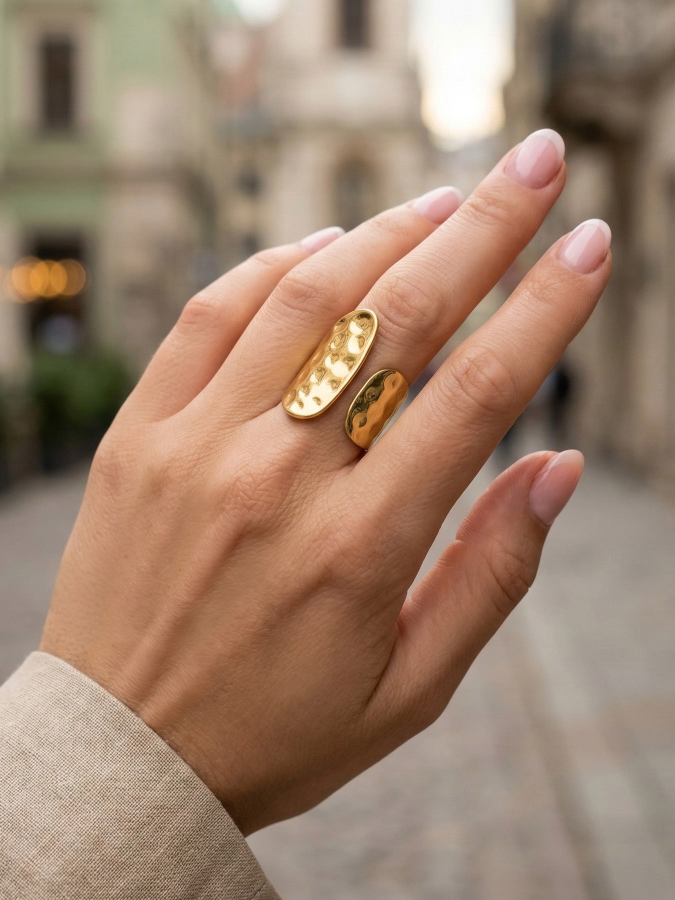 316L Stainless Steel 18K Gold Plated Hammered Shell Pearl Open Ring -  Sensitive Skin Friendly - Detail 11