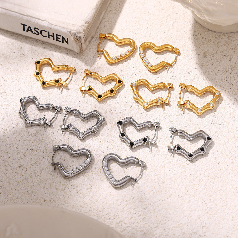316L Stainless Steel 18K Gold Plated Heart Stud Earrings - Image 2