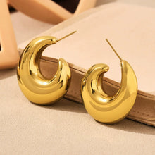 316L Stainless Steel 18K Gold Plated Hollow C-Hoop Earrings - Image 4