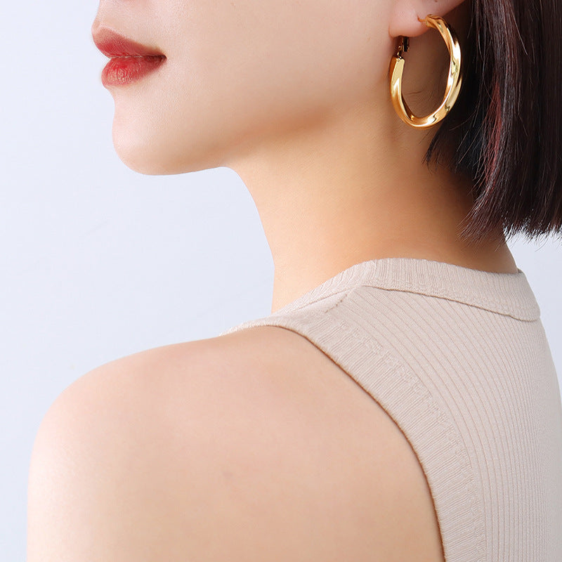 316L Stainless Steel 18K Gold Plated Irregular Twisted C-Shape Hoop Earrings - Image 2