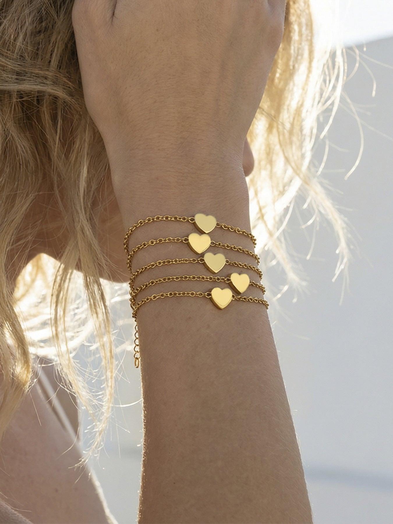 316L Stainless Steel 18K Gold Plated Minimalist Heart Delicate Chain Bracelet - Image 3