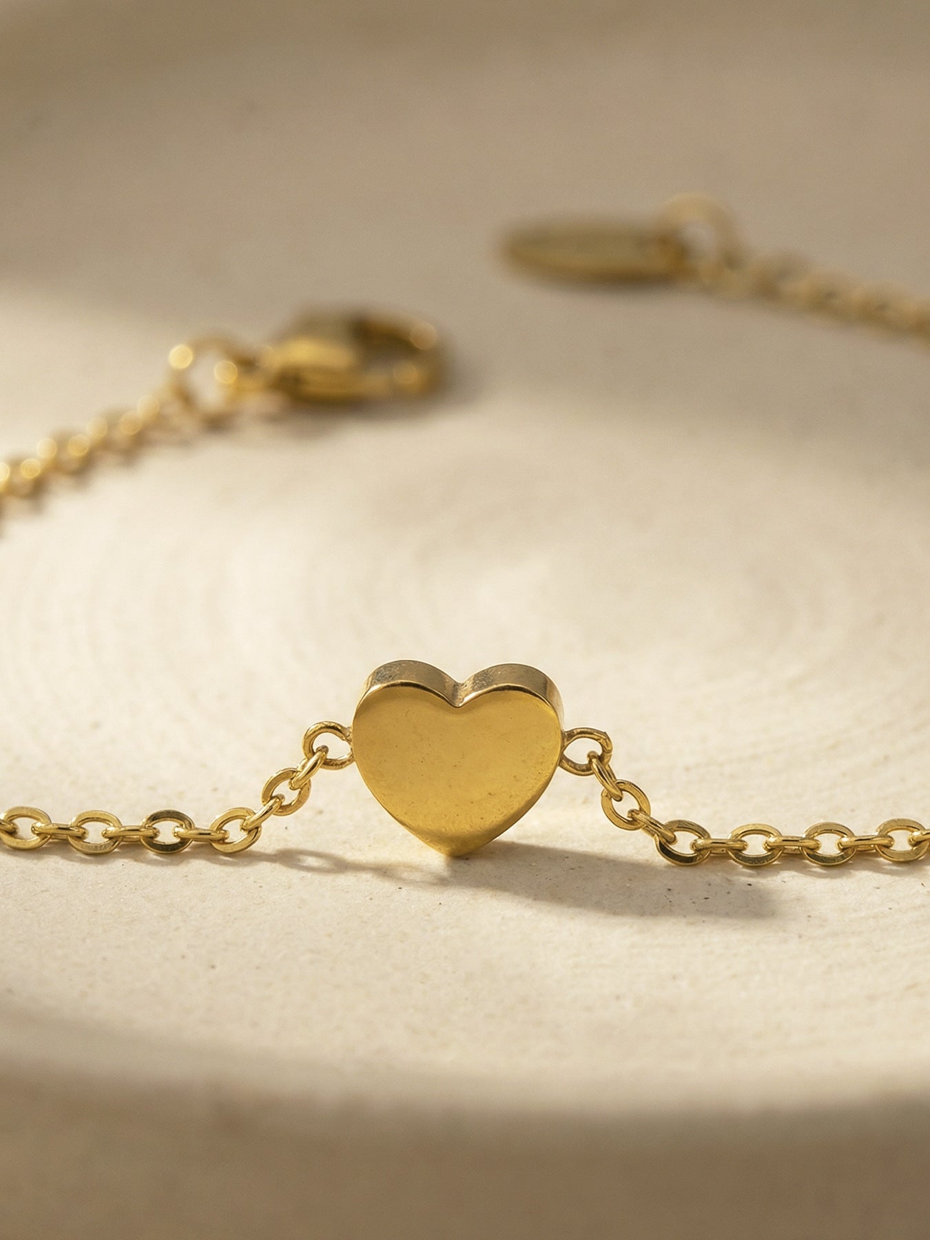 316L Stainless Steel 18K Gold Plated Minimalist Heart Delicate Chain Bracelet - Image 7