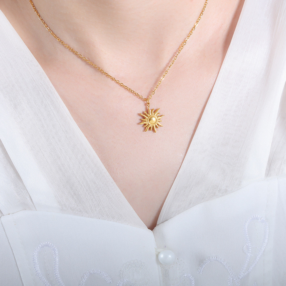 316L Stainless Steel 18K Gold Plated Minimalist Sun Pendant Collarbone Necklace - Image 3