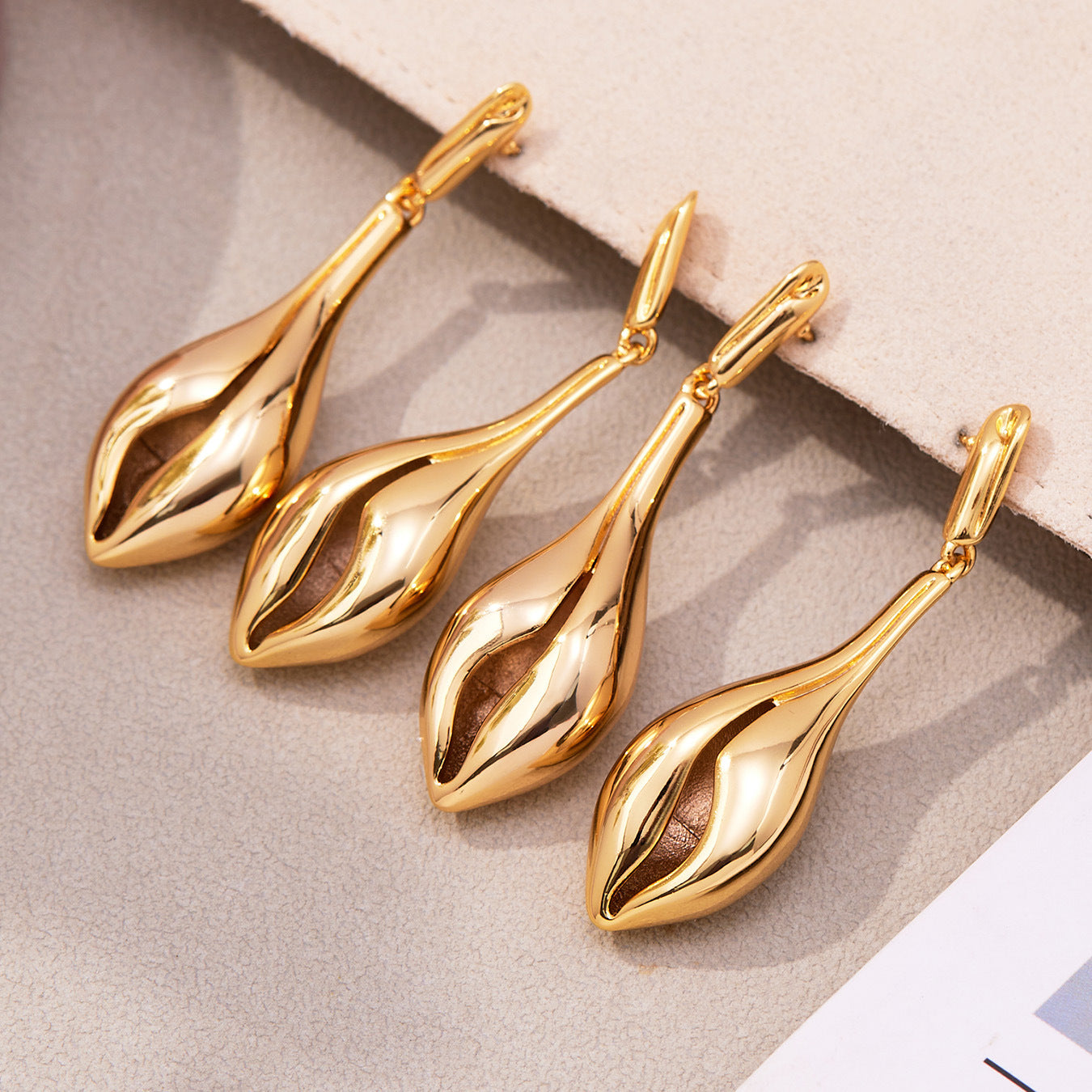 316L Stainless Steel 18K Gold Plated Ocean-Inspired Conch Pendant Earrings - Image 2