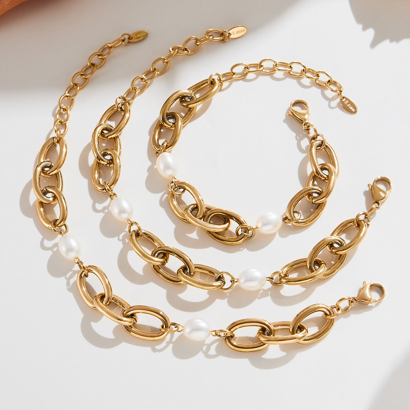 316L Stainless Steel 18K Gold Plated Pearl Chain Bracelet - Image 5